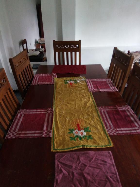 Hotel The Garden Rest Kandy Esterno foto
